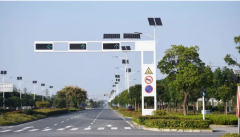 <b>顺泰红绿灯杆件，城市道路交通的可靠选择！</b>